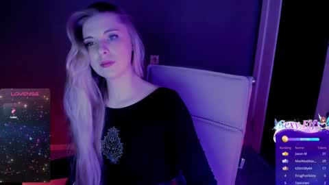 Snapshot of aqualen chatting on 03-12-25, 09:56 aqualen online show from 03-12-25, 09:56