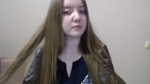 Josefin online show from 01-15-25, 04:04