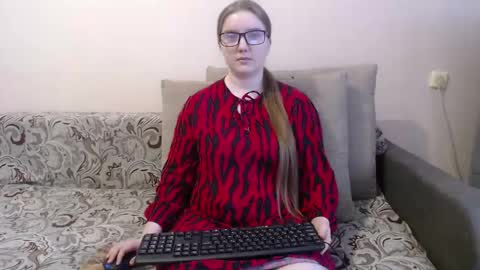 Snapshot of aquanarmin chatting on 03-12-26, 04:18 Josefin online show from 03-12-26, 04:18