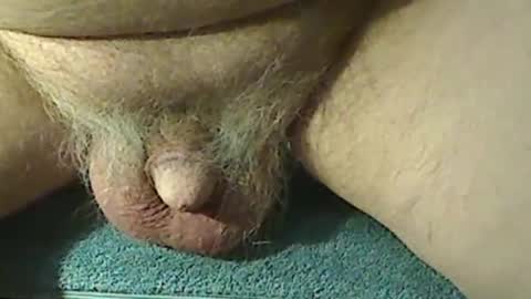 Snapshot of aquietoldman chatting on 12-22-25, 12:29 aquietoldman online show from 12-22-25, 12:29