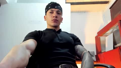 Jonathan online show from 10-10-25, 09:03