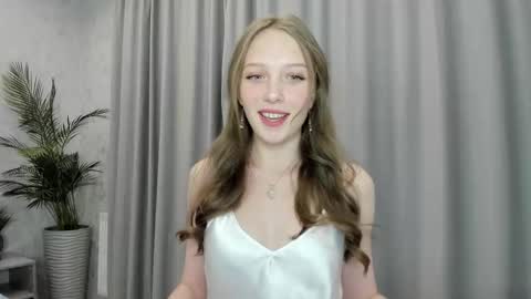 Snapshot of ar_ya18 chatting on 09-30-25, 09:25 Lina online show from 09-30-25, 09:25