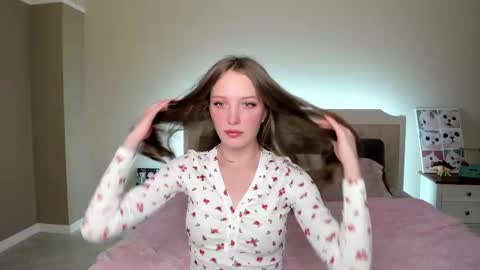 Snapshot of ar_ya18 chatting on 10-24-25, 09:06 Lina online show from 10-24-25, 09:06