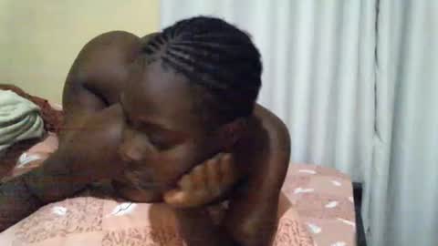 Snapshot of ara_bellah chatting on 10-18-25, 11:38 ara bellah online show from 10-18-25, 11:38