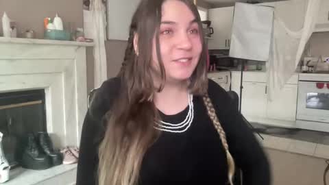 Snapshot of arabbustybeauty chatting on 02-16-25, 09:48 BustyPrincessLeila online show from 02-16-25, 09:48