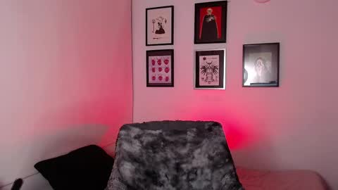 Arabella online show from 10-05-25, 01:04