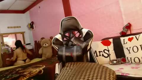 Snapshot of aranza_sexy chatting on 12-30-24, 01:25 Aranza online show from 12-30-24, 01:25