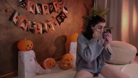 Snapshot of arcanedoll chatting on 10-26-25, 05:13 arcanedoll online show from 10-26-25, 05:13