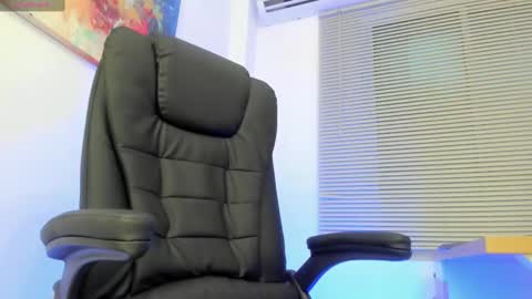 Arceluz  online show from 03-08-25, 11:07