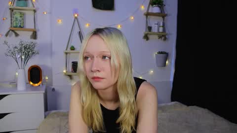 Jenny online show from 10-04-25, 07:28