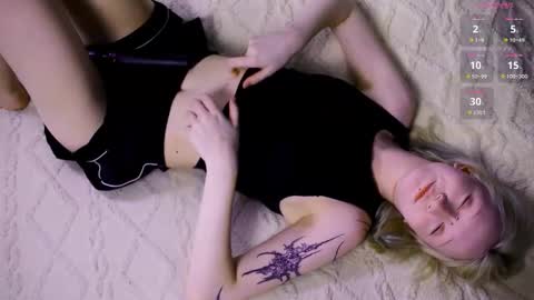 Jenny online show from 10-23-25, 07:18