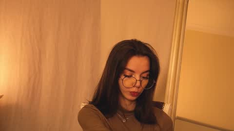 My name is Kelly online show from 12-03-24, 02:16