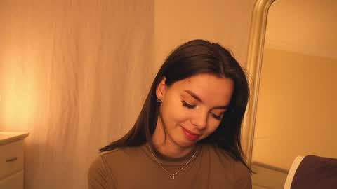 My name is Kelly online show from 12-03-24, 05:23