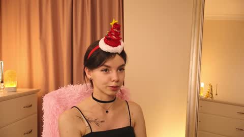 My name is Kelly online show from 12-10-24, 06:28
