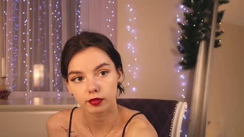 My name is Kelly online show from 12-17-24, 02:22
