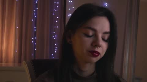 My name is Kelly online show from 02-02-25, 02:02