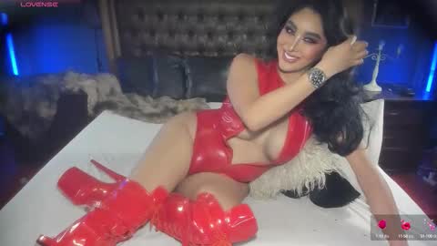 Areeya Wankiston online show from 09-10-25, 01:38
