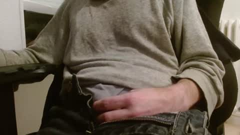 Arek online show from 01-30-25, 07:04