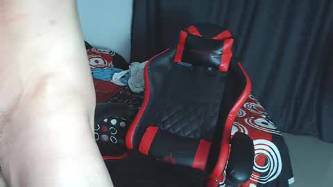Snapshot of ares_aestheticgod chatting on 05-01-26, 01:54 Ares D online show from 05-01-26, 01:54