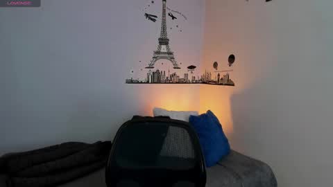 Snapshot of ares_johnsonn chatting on 12-02-24, 02:52 Ares online show from 12-02-24, 02:52