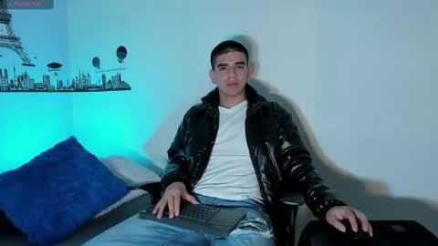 Snapshot of ares_johnsonn chatting on 12-04-24, 06:28 Ares online show from 12-04-24, 06:28