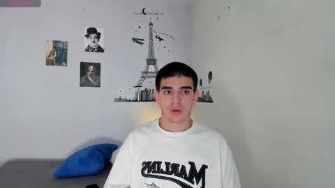 Snapshot of ares_johnsonn chatting on 12-19-24, 09:28 Ares online show from 12-19-24, 09:28