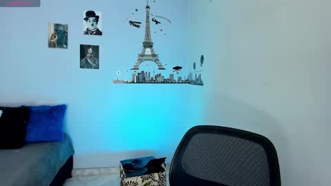 Snapshot of ares_johnsonn chatting on 01-08-25, 12:05 Ares online show from 01-08-25, 12:05