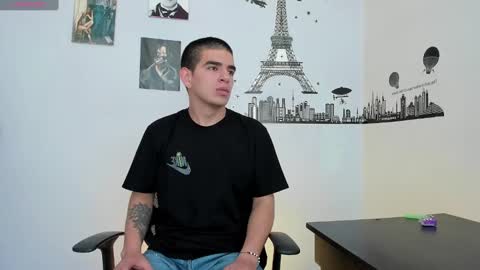Snapshot of ares_johnsonn chatting on 01-11-25, 05:40 Ares online show from 01-11-25, 05:40