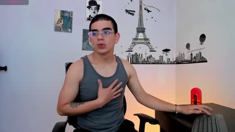 Snapshot of ares_johnsonn chatting on 01-14-25, 11:58 Ares online show from 01-14-25, 11:58
