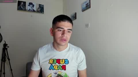 Snapshot of ares_johnsonn chatting on 01-27-25, 06:20 Ares online show from 01-27-25, 06:20
