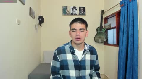 Snapshot of ares_johnsonn chatting on 02-04-25, 02:53 Ares online show from 02-04-25, 02:53