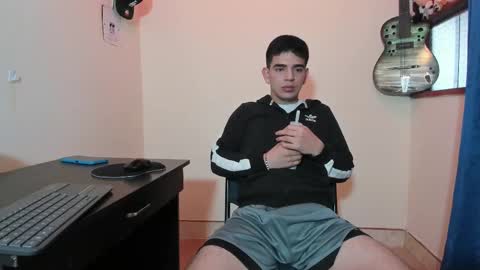 Snapshot of ares_johnsonn chatting on 03-11-25, 06:52 Ares online show from 03-11-25, 06:52