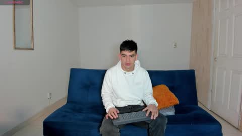 Snapshot of ares_johnsonn chatting on 09-09-25, 12:15 Ares online show from 09-09-25, 12:15