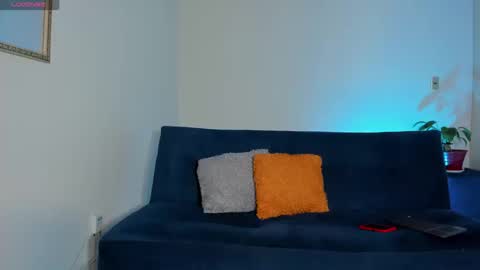 Snapshot of ares_johnsonn chatting on 09-10-25, 02:39 Ares online show from 09-10-25, 02:39