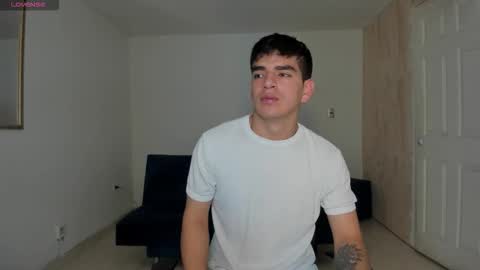 Snapshot of ares_johnsonn chatting on 09-19-25, 11:22 Ares online show from 09-19-25, 11:22