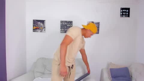 ares levi online show from 10-16-25, 06:42