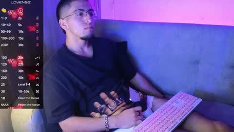 Snapshot of aresmassimox chatting on 05-04-26, 02:13 Mateo online show from 05-04-26, 02:13