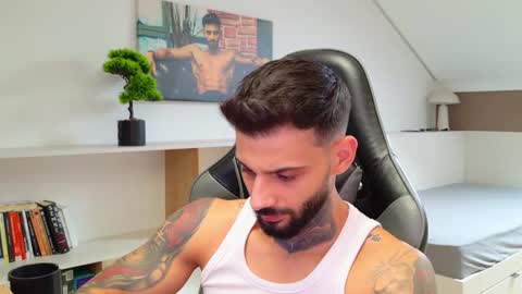 Snapshot of aressteel chatting on 09-12-25, 03:45 Ares Steel online show from 09-12-25, 03:45