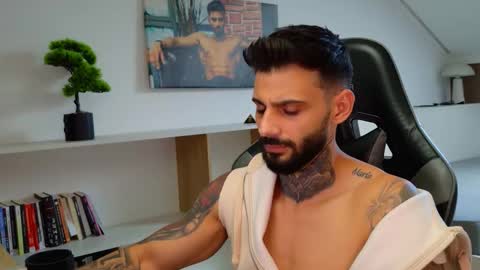 Snapshot of aressteel chatting on 09-14-25, 03:44 Ares Steel online show from 09-14-25, 03:44