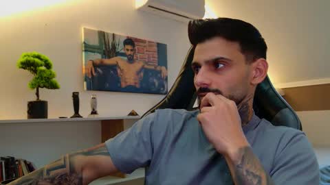 Snapshot of aressteel chatting on 10-15-25, 02:06 Ares Steel online show from 10-15-25, 02:06