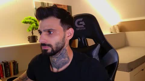 Snapshot of aressteel chatting on 10-25-25, 08:14 Ares Steel online show from 10-25-25, 08:14