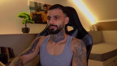 Snapshot of aressteel chatting on 11-01-25, 04:31 Ares Steel online show from 11-01-25, 04:31