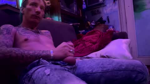 Snapshot of argabright chatting on 02-03-25, 12:47 argabright online show from 02-03-25, 12:47