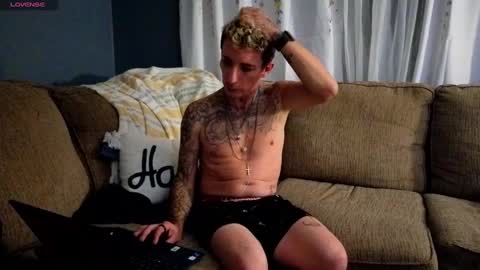 Snapshot of argabright chatting on 09-14-25, 07:18 argabright online show from 09-14-25, 07:18