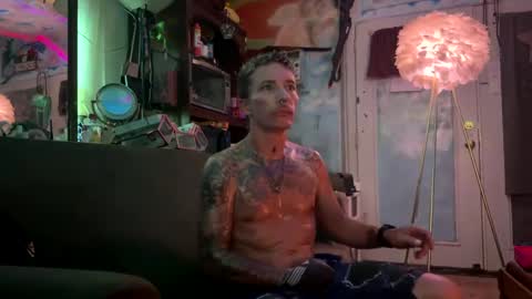 Snapshot of argabright chatting on 09-22-25, 05:42 argabright online show from 09-22-25, 05:42