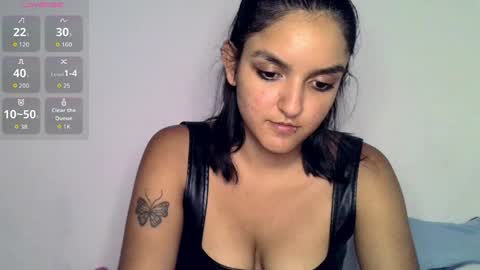 Snapshot of ari_20_ chatting on 05-08-26, 03:01 Bella online show from 05-08-26, 03:01
