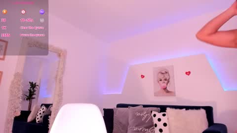 Ari online show from 12-20-24, 02:05