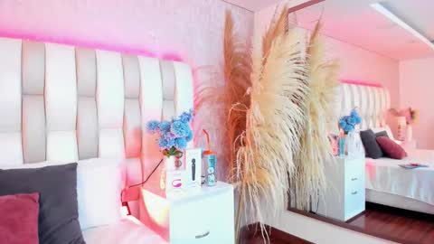 ari_lynn_ online show from 12-23-25, 03:26