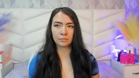 ari_lynn_ online show from 05-05-26, 12:24