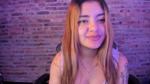 Snapshot of ari_white8 chatting on 02-05-25, 05:53 Ari online show from 02-05-25, 05:53